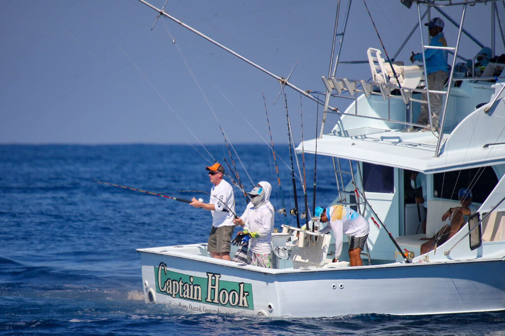 captain-hook-at-sea-fishing-with-anglers